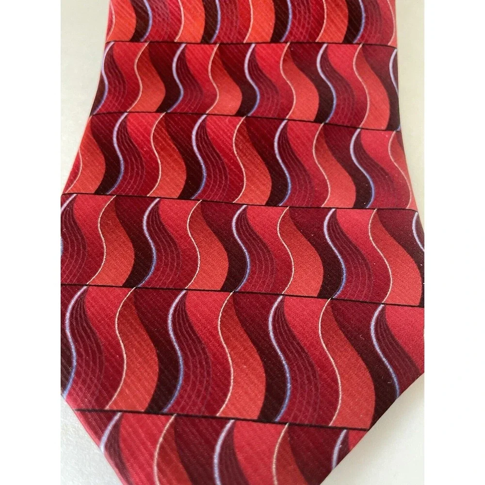 VTG DON LOPER Red Burgundy Abstract USA Made Wide 100% Silk‎ Necktie Tie